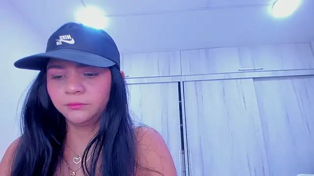 paola rodriguez online show from January 8, 2025, 7:24 pm