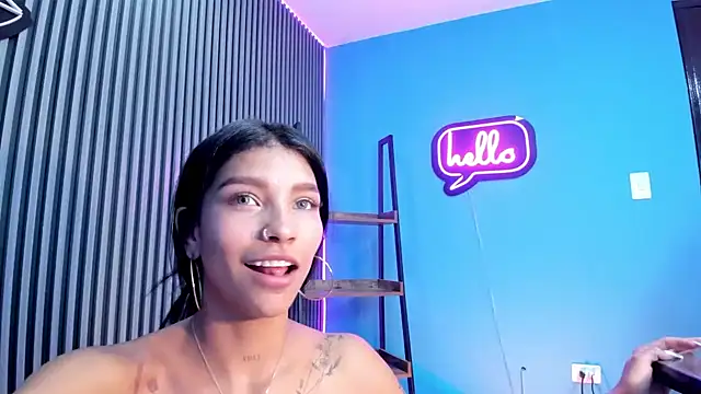 Snapshot of LauraAristizabal chatting on January 16, 2025, 6:48 pm LauraAristizabal online show from January 16, 2025, 6:48 pm