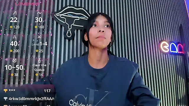 Snapshot of LauraAristizabal chatting on February 7, 2025, 8:10 pm LauraAristizabal online show from February 7, 2025, 8:10 pm