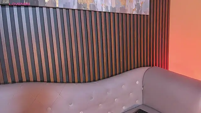 Snapshot of LauraAristizabal chatting on September 13, 2025, 11:43 am LauraAristizabal online show from September 13, 2025, 11:43 am