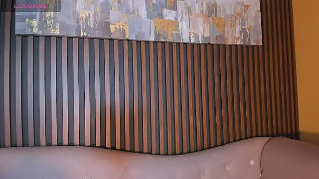 Snapshot of LauraAristizabal chatting on September 18, 2025, 1:35 pm LauraAristizabal online show from September 18, 2025, 1:35 pm