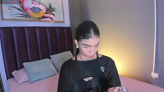 Snapshot of LauraAristizabal chatting on July 12, 2026, 11:56 am LauraAristizabal online show from July 12, 2026, 11:56 am