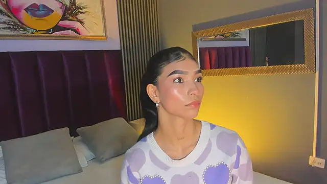 Snapshot of LauraAristizabal chatting on August 7, 2026, 12:07 pm LauraAristizabal online show from August 7, 2026, 12:07 pm
