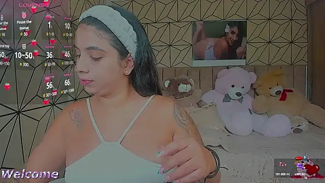 vane lopez  online show from October 14, 2025, 5:36 pm