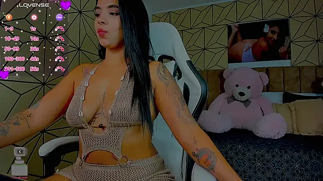 vane lopez  online show from February 10, 2026, 8:24 pm