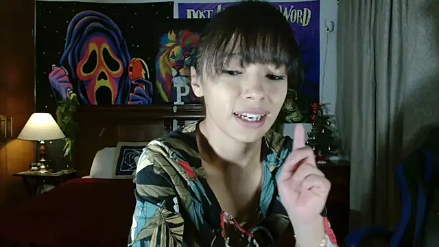 Snapshot of MINI_Petite chatting on January 5, 2025, 6:46 am MINI Petite online show from January 5, 2025, 6:46 am