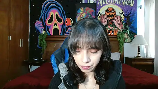 Snapshot of MINI_Petite chatting on January 6, 2025, 4:02 pm MINI Petite online show from January 6, 2025, 4:02 pm