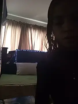 MINI Petite online show from June 26, 2026, 8:13 pm
