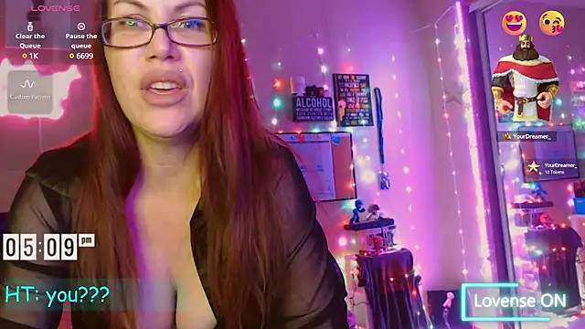 EmmaIsHere online show from December 4, 2024, 12:08 am