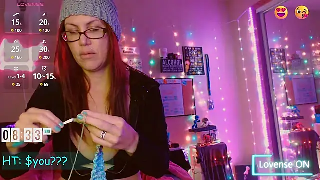 EmmaIsHere online show from December 4, 2024, 3:32 pm
