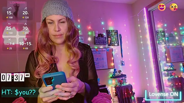 EmmaIsHere online show from December 15, 2024, 2:37 pm