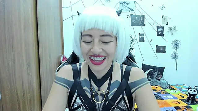 Snapshot of yunkodolly666 chatting on March 9, 2025, 12:10 am yunkodolly666 online show from March 9, 2025, 12:10 am