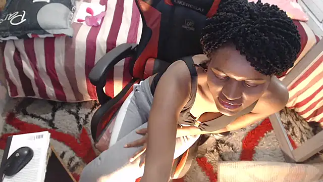 sexyjustin202 online show from January 8, 2025, 2:25 am