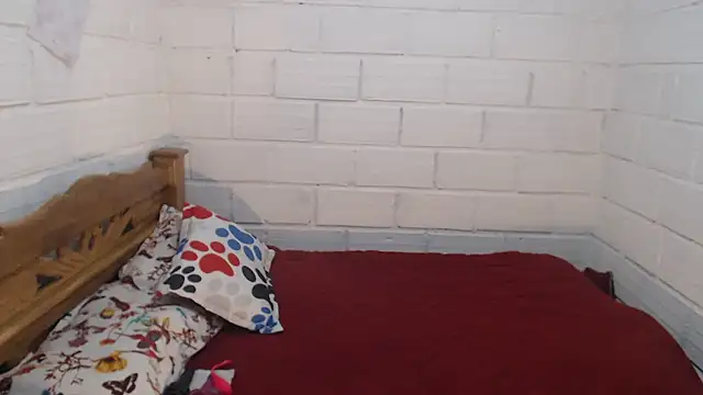 sexyjustin202 online show from January 8, 2026, 11:18 pm