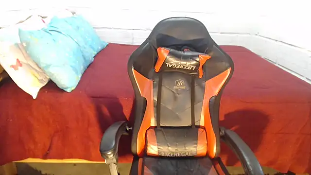 sexyjustin202 online show from July 12, 2026, 10:56 pm