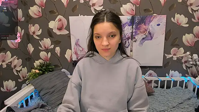 Snapshot of MelaniGrand chatting on December 18, 2024, 3:00 pm MelaniGrand online show from December 18, 2024, 3:00 pm