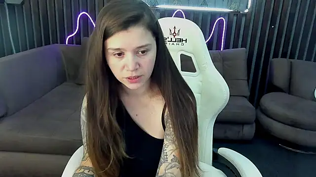 Snapshot of AmellyMilly chatting on September 15, 2025, 12:38 pm AmellyMilly online show from September 15, 2025, 12:38 pm