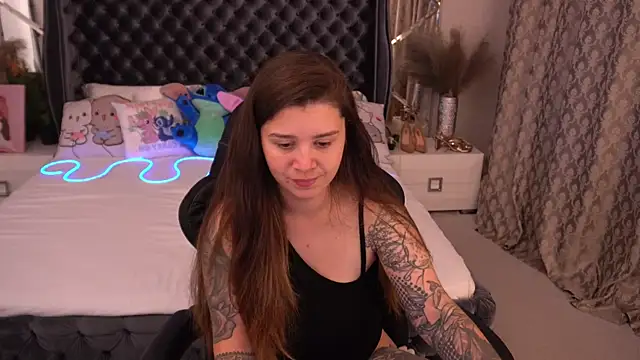 Snapshot of AmellyMilly chatting on September 26, 2025, 12:42 pm AmellyMilly online show from September 26, 2025, 12:42 pm