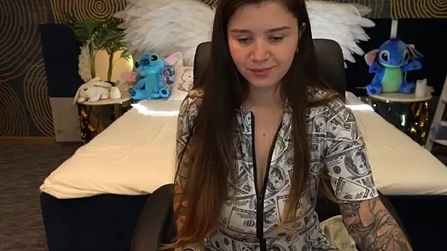 Snapshot of AmellyMilly chatting on October 19, 2025, 5:30 am AmellyMilly online show from October 19, 2025, 5:30 am