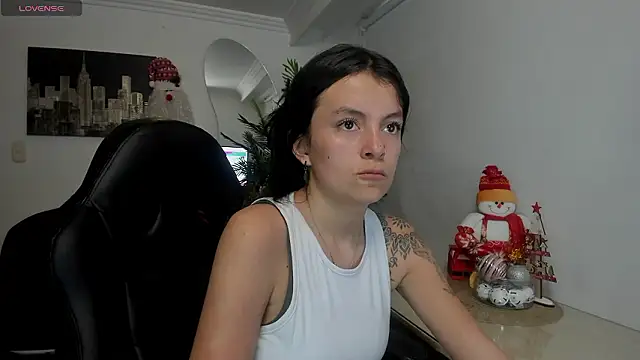 Meghan320 online show from December 7, 2024, 6:59 pm