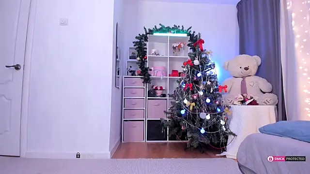 Karamelsw  online show from December 24, 2024, 8:49 pm