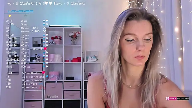 Karamelsw  online show from February 2, 2025, 9:13 pm