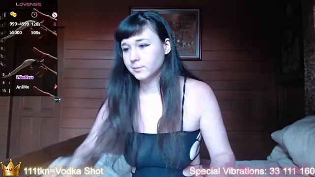Snapshot of MaryHillx chatting on January 5, 2025, 1:24 am MaryHillx online show from January 5, 2025, 1:24 am