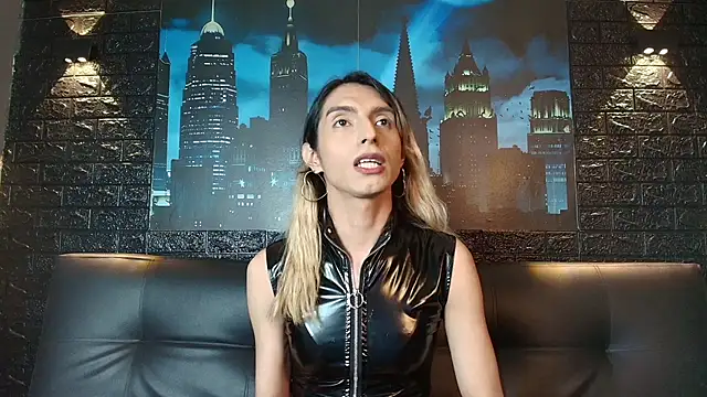 Victoria Badgal  online show from November 13, 2025, 9:25 pm