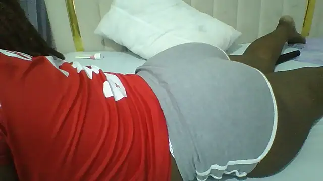 Snapshot of CuteJ chatting on March 11, 2026, 5:19 pm CuteJ online show from March 11, 2026, 5:19 pm