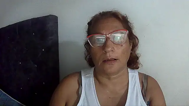 charrysexy1 online show from January 6, 2026, 1:26 pm