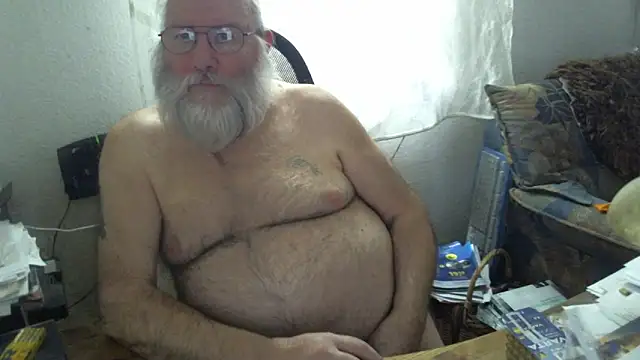 SexySantaC online show from February 5, 2025, 8:46 pm