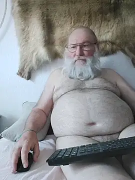 SexySantaC online show from May 14, 2026, 8:21 am