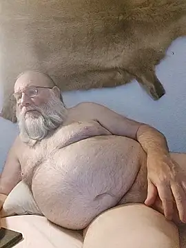 SexySantaC online show from May 17, 2026, 9:44 pm