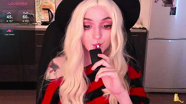 Snapshot of spticc chatting on October 28, 2025, 7:45 am spticc online show from October 28, 2025, 7:45 am