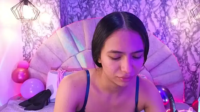  emma miller  online show from May 9, 2026, 11:48 am
