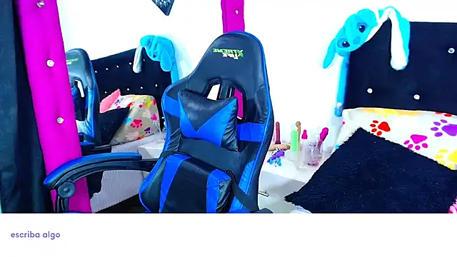 Snapshot of Jenng18 chatting on February 22, 2026, 8:40 pm Jenng18 online show from February 22, 2026, 8:40 pm