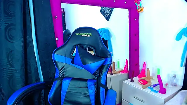 Snapshot of Jenng18 chatting on March 5, 2026, 7:04 am Jenng18 online show from March 5, 2026, 7:04 am