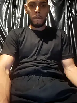 Snapshot of apolodiosgriego chatting on October 28, 2025, 12:14 am apolodiosgriego online show from October 28, 2025, 12:14 am