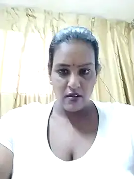 Snapshot of NWC4LYF chatting on November 28, 2025, 6:05 am NWC4LYF online show from November 28, 2025, 6:05 am