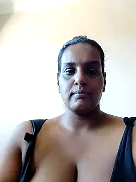 Snapshot of NWC4LYF chatting on December 19, 2025, 7:59 am NWC4LYF online show from December 19, 2025, 7:59 am