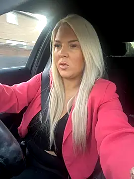 Bustyblondebabe32 online show from October 21, 2025, 7:53 am