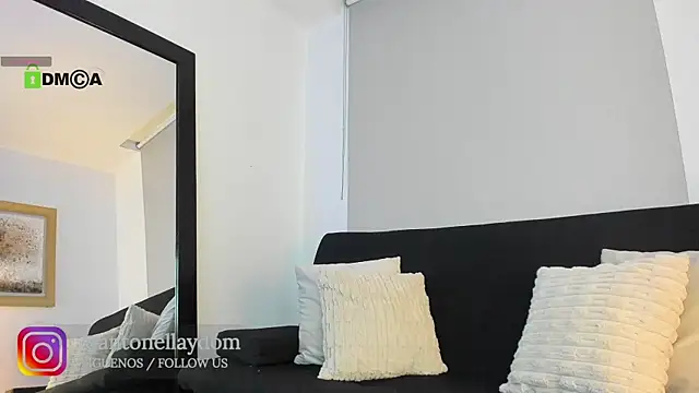 Snapshot of antonella_dom1 chatting on April 15, 2026, 11:05 pm antonella dom1 online show from April 15, 2026, 11:05 pm