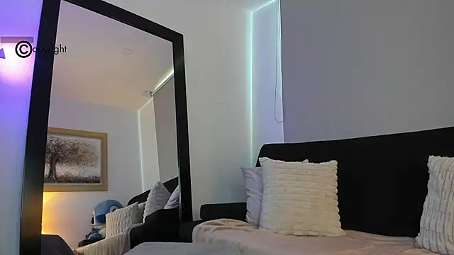 Snapshot of antonella_dom1 chatting on April 28, 2026, 9:20 pm antonella dom1 online show from April 28, 2026, 9:20 pm