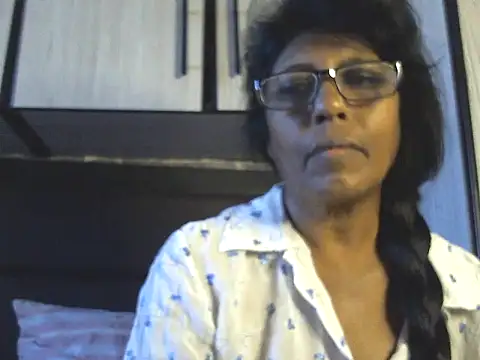 MsAttitude online show from May 4, 2026, 7:04 am