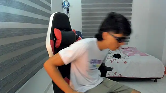 Dante6 online show from March 17, 2025, 2:52 am