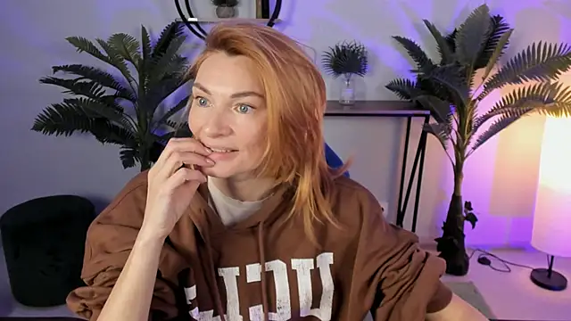 Snapshot of MistyBarnes chatting on December 23, 2024, 8:44 am MistyBarnes online show from December 23, 2024, 8:44 am