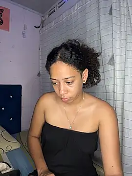 Miley and Vash online show from October 22, 2025, 4:18 pm