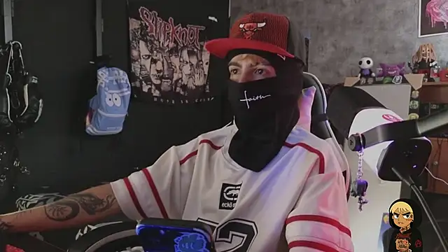 Snapshot of AcidMilo chatting on February 11, 2026, 6:57 pm AcidMilo online show from February 11, 2026, 6:57 pm