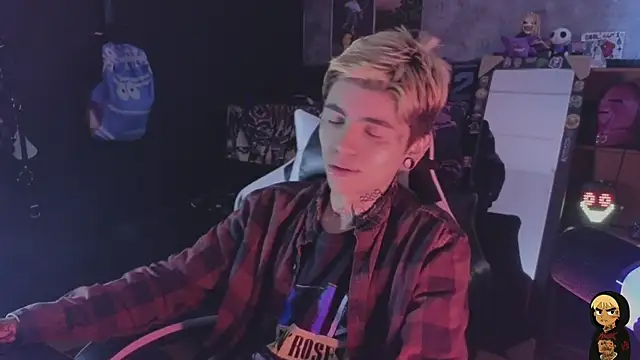 AcidMilo online show from July 10, 2026, 5:04 pm