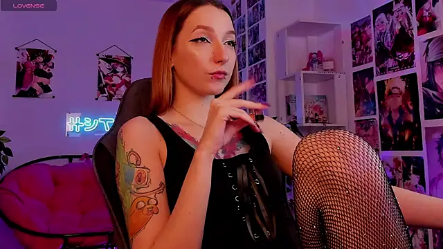 PrettyReckess online show from January 3, 2025, 11:14 am